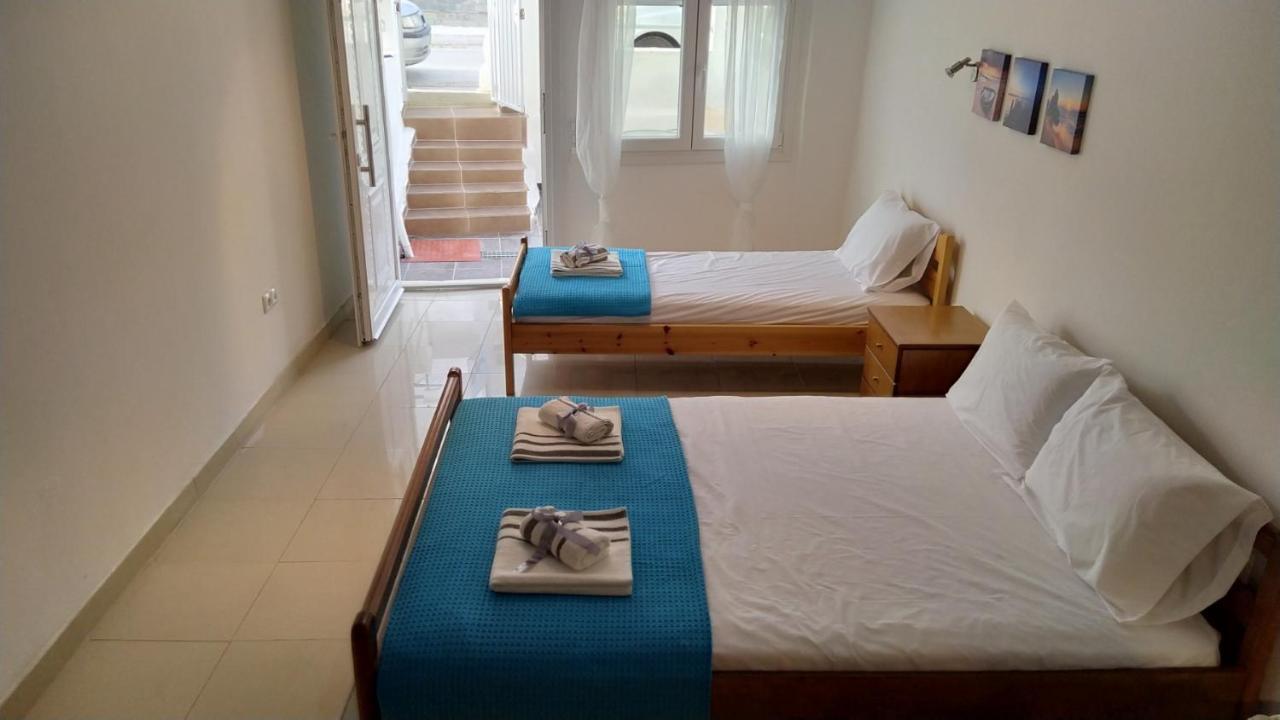 Celia'S Studio Apartment Nea Peramos  Ngoại thất bức ảnh