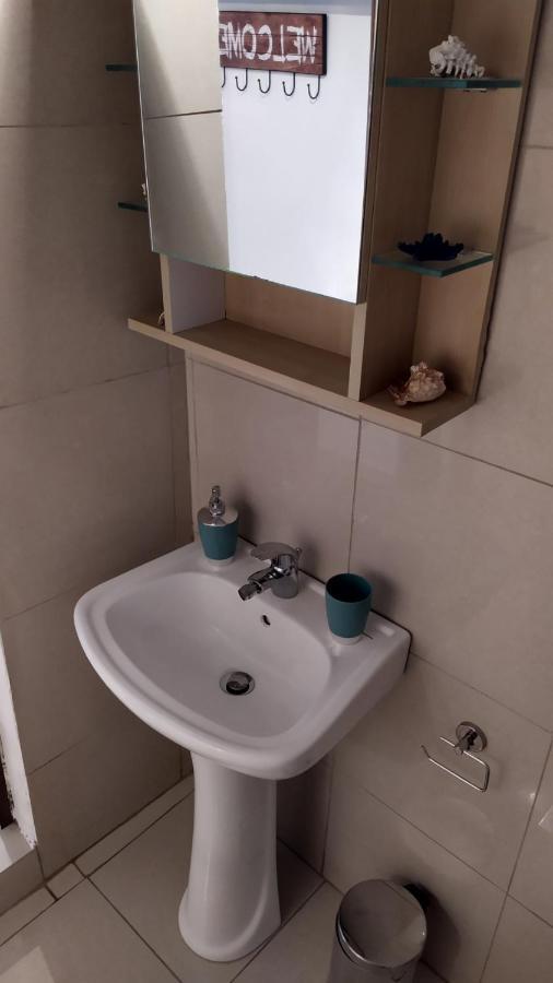 Celia'S Studio Apartment Nea Peramos  Ngoại thất bức ảnh